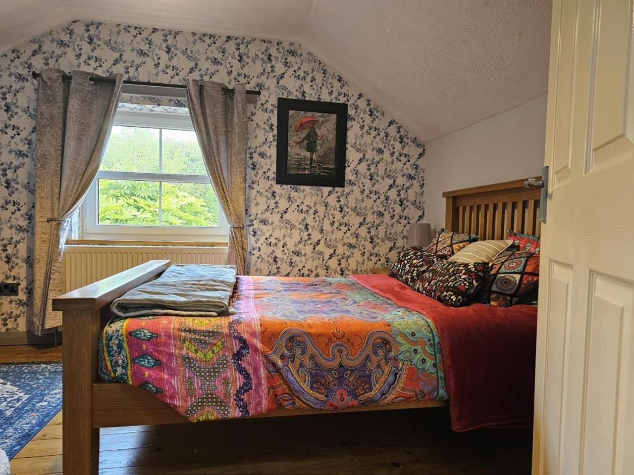 The Cottage Govilon エクステリア 写真